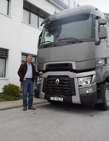 ISPORUKA RENAULT TRUCKS T 480 KAMIONA PODUZEĆU ZEDRA D.O.O.