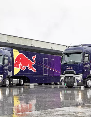 SEDAM KAMIONA RENAULT TRUCKS T ZA TIM RED BULL RACING